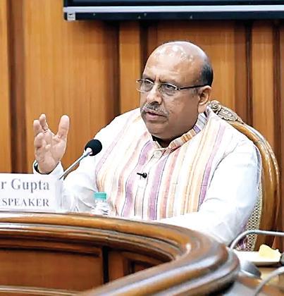 दिल्ली विधानसभा में शहरी शासन पर संवाद में शामिल हुआ युवा प्रतिनिधिमंडल