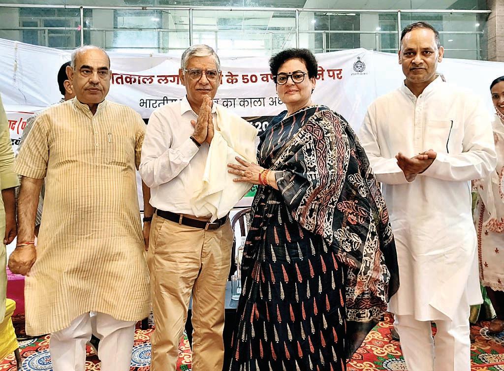 आपातकाल भारतीय लोकतंत्र का काला अध्याय है: रेखा शर्मा