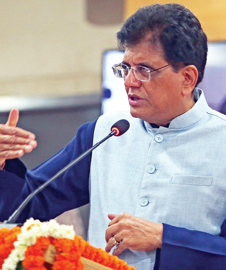 पीएलआई योजना में 1.76 लाख करोड़ रुपए का निवेश, मार्च 2025 तक 12 लाख से अधिक रोजगार हुए पैदा