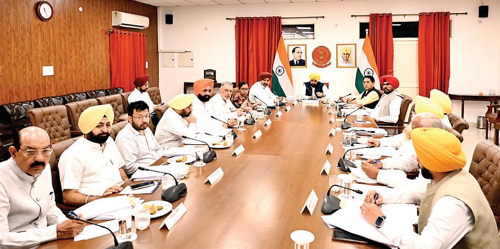 कैबिनेट की ओर से औद्योगिक प्लाट हस्तांतरण नीति को मंजूरी