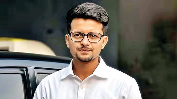 कोलकाता गैंगरेप - सीसीटीवी फुटेज से पुष्टि, छात्रा से जबरदस्ती करते दिख रहे आरोपी