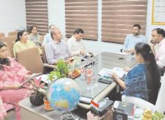 बरसात के मौसम में अधिक से अधिक लगाए जाएं शहर में पौधे : प्रवीण जोशी