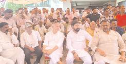 इतिहास में पहली बार हो रहा है, जब गांवों को उजाड़ा जा रहा है : विजय प्रताप सिंह