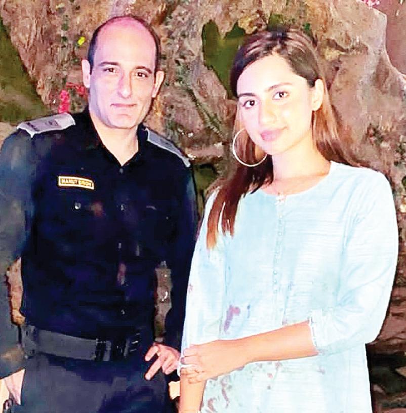 अक्षय खन्ना के साथ स्क्रीन शेयर करना सपना सच होने जैसा : अनुष्का लुहार