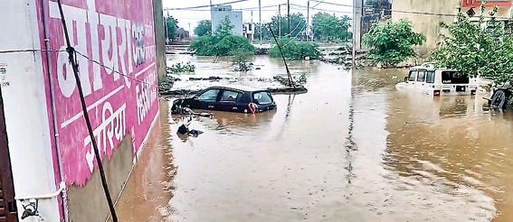 फिर फटे बादल, 5 पुल बहे