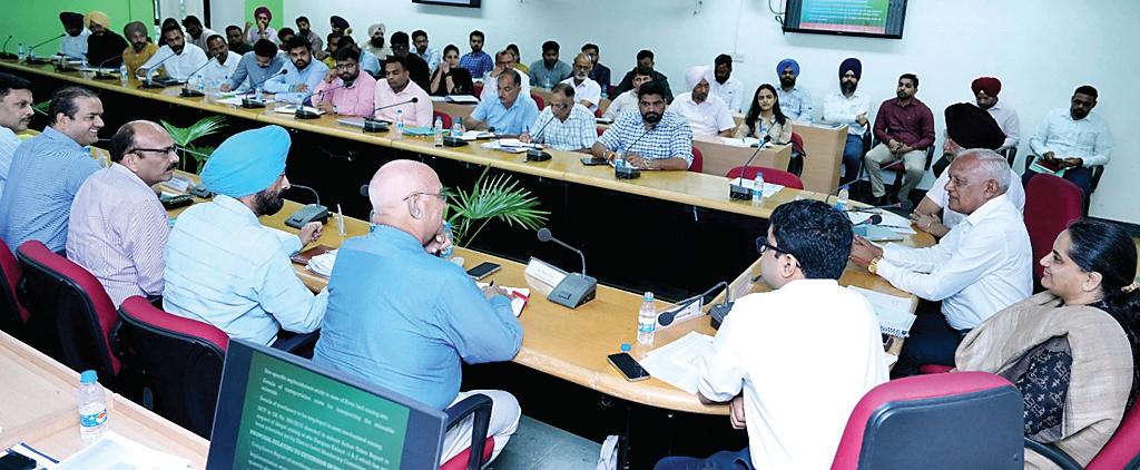 पंजाब सरकार द्वारा बाढ़ जैसी संभावित स्थिति से निपटने के लिए पुख्ता प्रबंध, जल संसाधन मंत्री द्वारा तैयारियों का जायजा