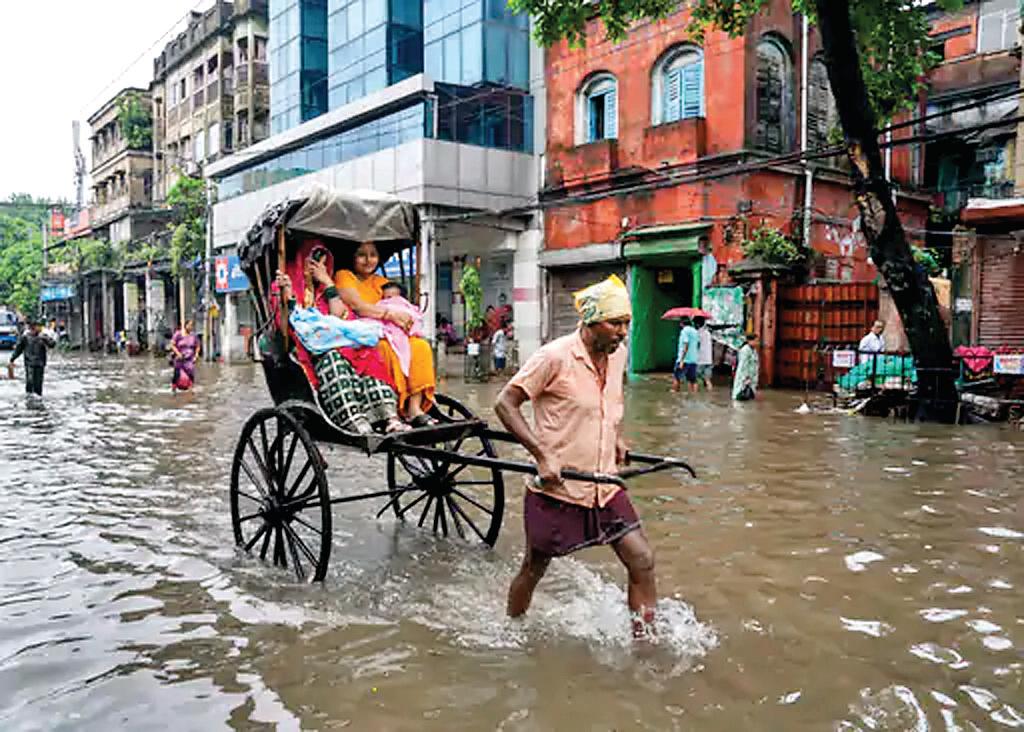 एमपी में पुल टूटने से कार बही, 4 की मौत, बद्रीनाथ मार्ग बंद
