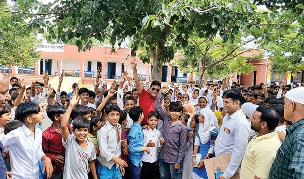 एसडीएम ने किया धुलावट स्कूल के बच्चों से सीधा संवाद