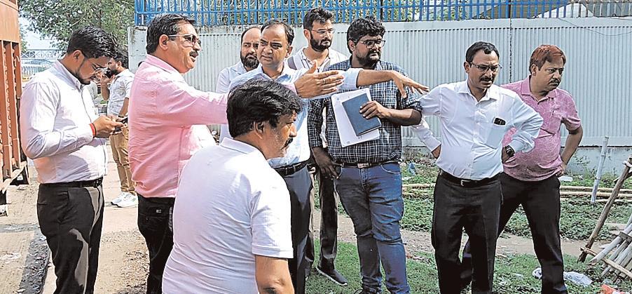 बरसात में जलभराव की निकासी को लेकर अधिकारी सख्त