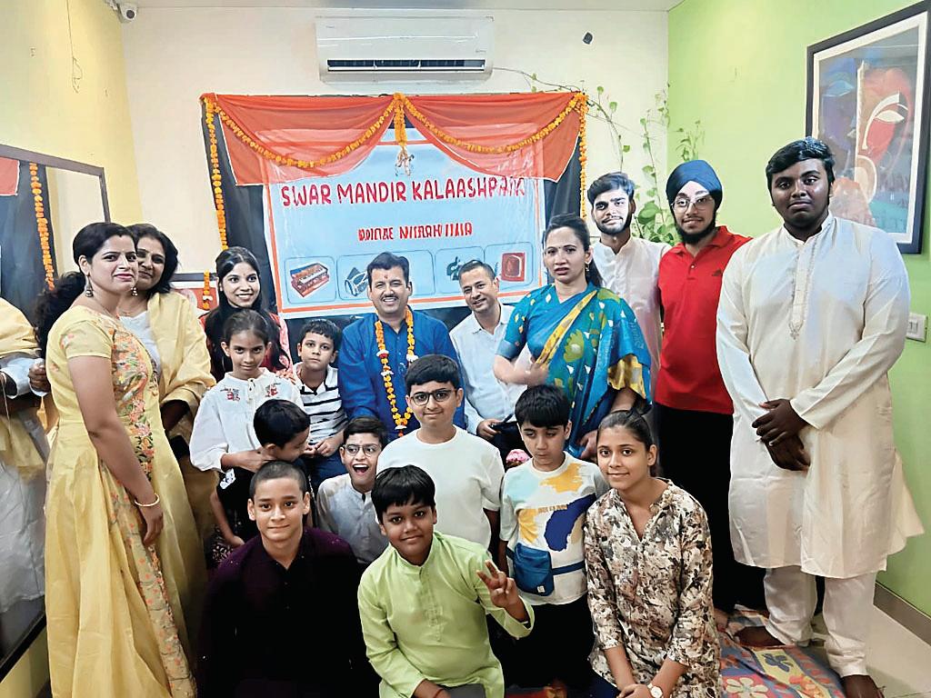 स्वर मंदिर कलाश्रम में सांगीतिक प्रस्तुतियों ने मोहा मन