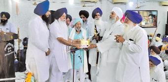 हरियाणा कमेटी के संघर्षशील साथियों को जत्थेदार जगदीश झींडा ने किया सम्मानित