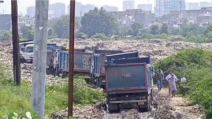 नोएडा में गिर रहा दिल्ली का कूड़ा
