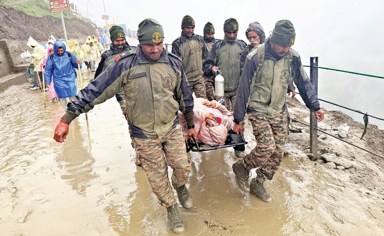 अमरनाथ यात्राः बारिश में फंसे 3 हजार श्रद्धालुओं को सेना ने बचाया