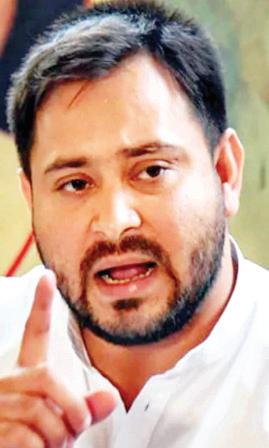 तेजस्वी यादव ने मतदाता सूची संशोधन पर सवाल उठाए, चुनाव आयोग पर निशाना