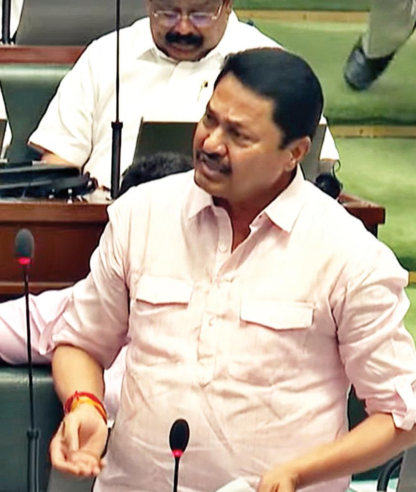 महाराष्ट्र विधानसभा में हनीट्रैप मामला गरमायाः कार्रवाई की मांग पर विपक्ष का वॉकआउट