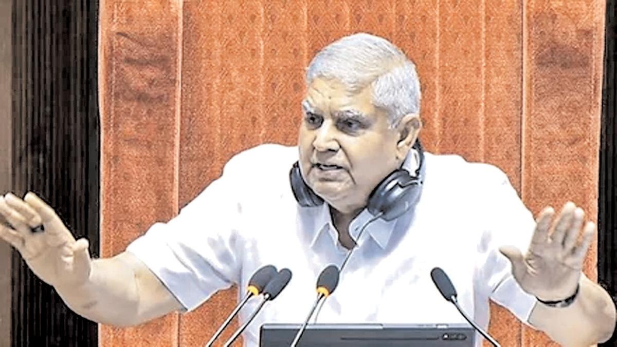 क्या धनखड़ परेशानी पैदा कर रहे थे