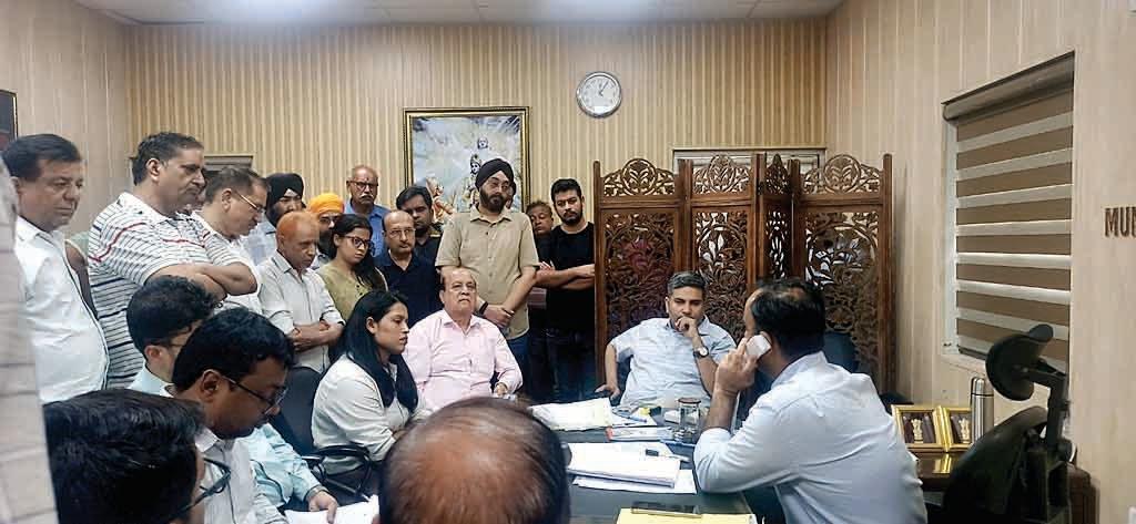 साढे आठ सौ दुकानदारों ने खटखटाया, खडगटा का दरबाजा