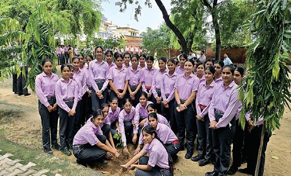 रोटरी क्लब फरीदाबाद इंडस्ट्रियल टाउन और विद्यासागर इंटरनेशनल स्कूल मिलकर लगायेंगे 12 सौ पौधें