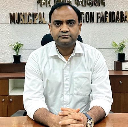 भारत सरकार की योजनाओं का प्रत्येक लाभार्थी को मिले लाभः धीरेंद्र खडगटा