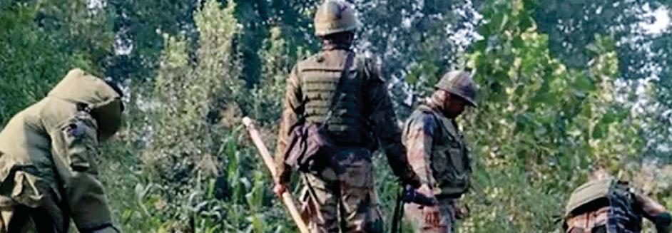 जम्मू-कश्मीर के कुलगाम में मुठभेड़ में दूसरा आतंकी ढेर