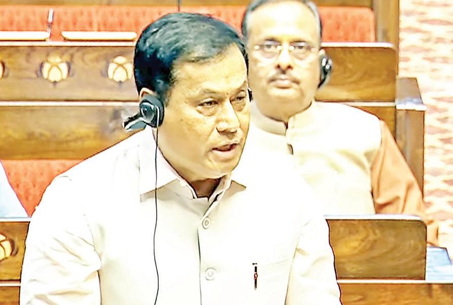 सोनोवाल ने कहा, वैश्विक समुद्री ताकत बनने को जहाज निर्माण पर फोकस