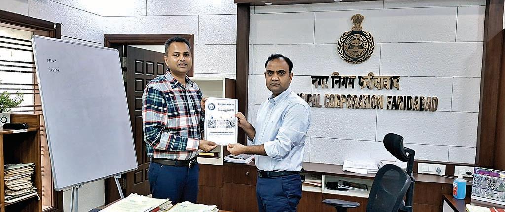जनगणना की प्रस्तावना की तैयारी को लेकर आयोजित की गई पहली बैठक : निगम आयुक्त धीरेन्द्र