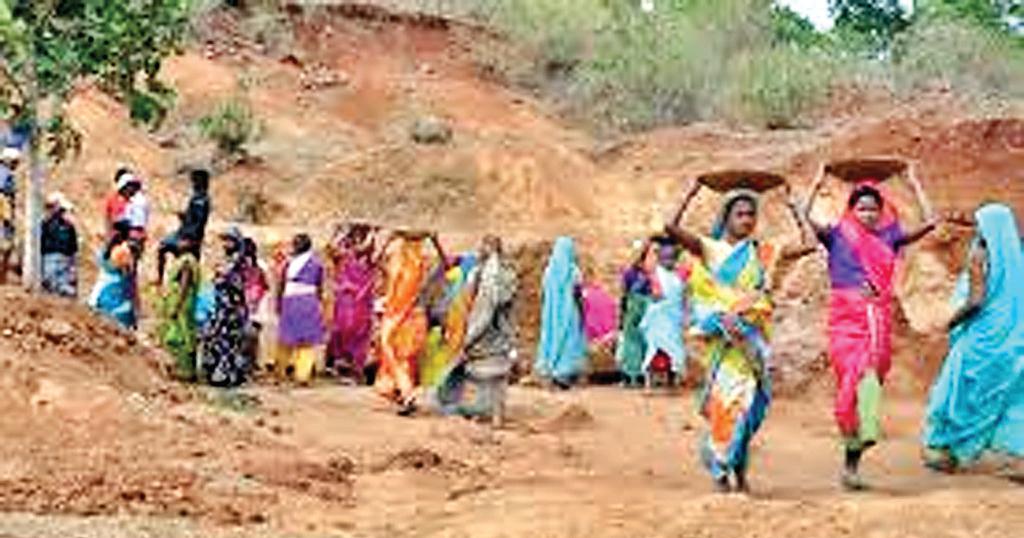 पश्चिम बंगाल में मनरेगा के क्रियान्वयन में 19 जिलों में घोटाले उजागर