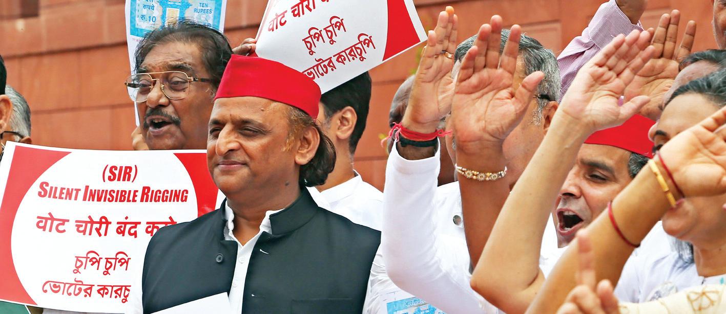 अखिलेश यादव ने चुनाव आयोग पर हमला किया, 18 हजार वोटर प्रभावित होने का आरोप