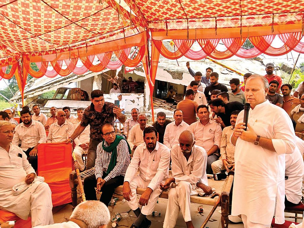 सुप्रीम कोर्ट में गलत तथ्य पेश करने से मामला बिगड़ा: विजय प्रताप