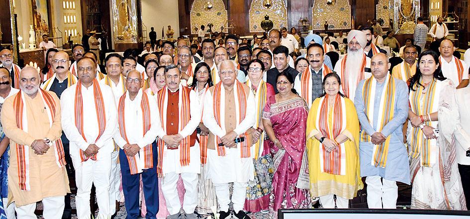 पंजाब और जम्मू-कश्मीर को देंगे 5-5 करोड़ रुपयेः मनोहर लाल