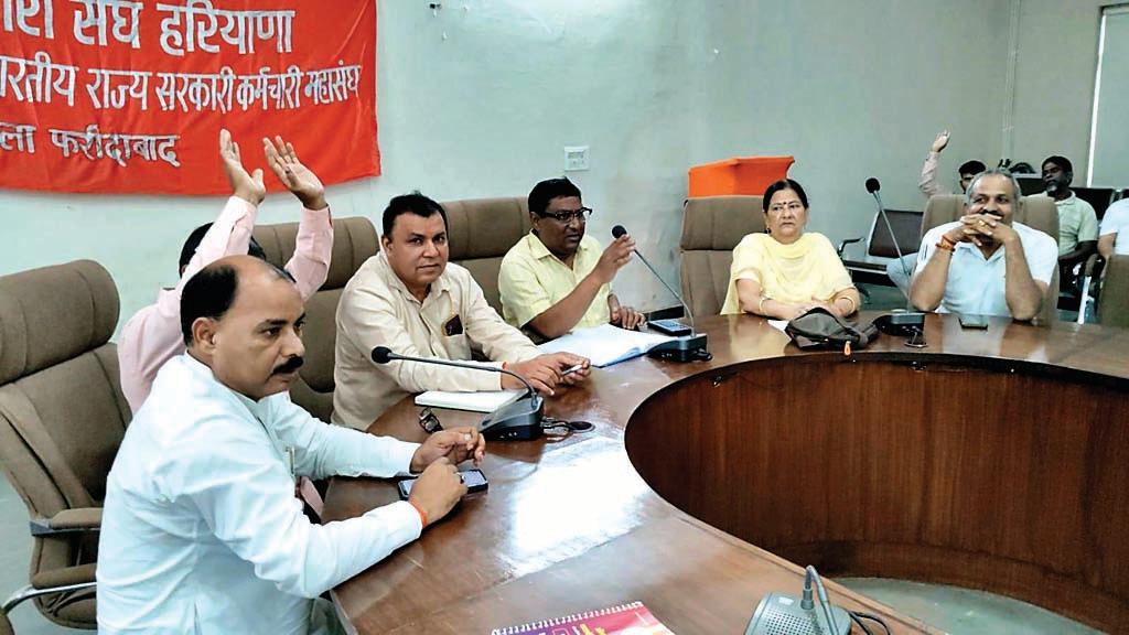 सर्व कर्मचारी संघ हरियाणा के बडखल ब्लॉक अनूप दोबारा प्रधान चुने गए