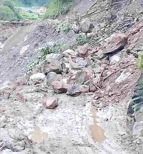 13वें दिन भी नहीं खुल पाया यमुनोत्री हाईवे