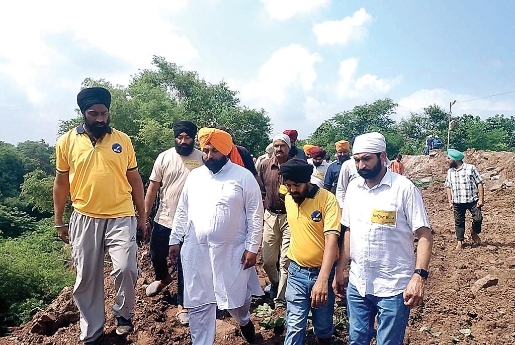 राजस्व अधिकारियों को पारदर्शी, समयबद्ध और तेज गिरदावरी प्रक्रिया सुनिश्चित करने के निर्देश