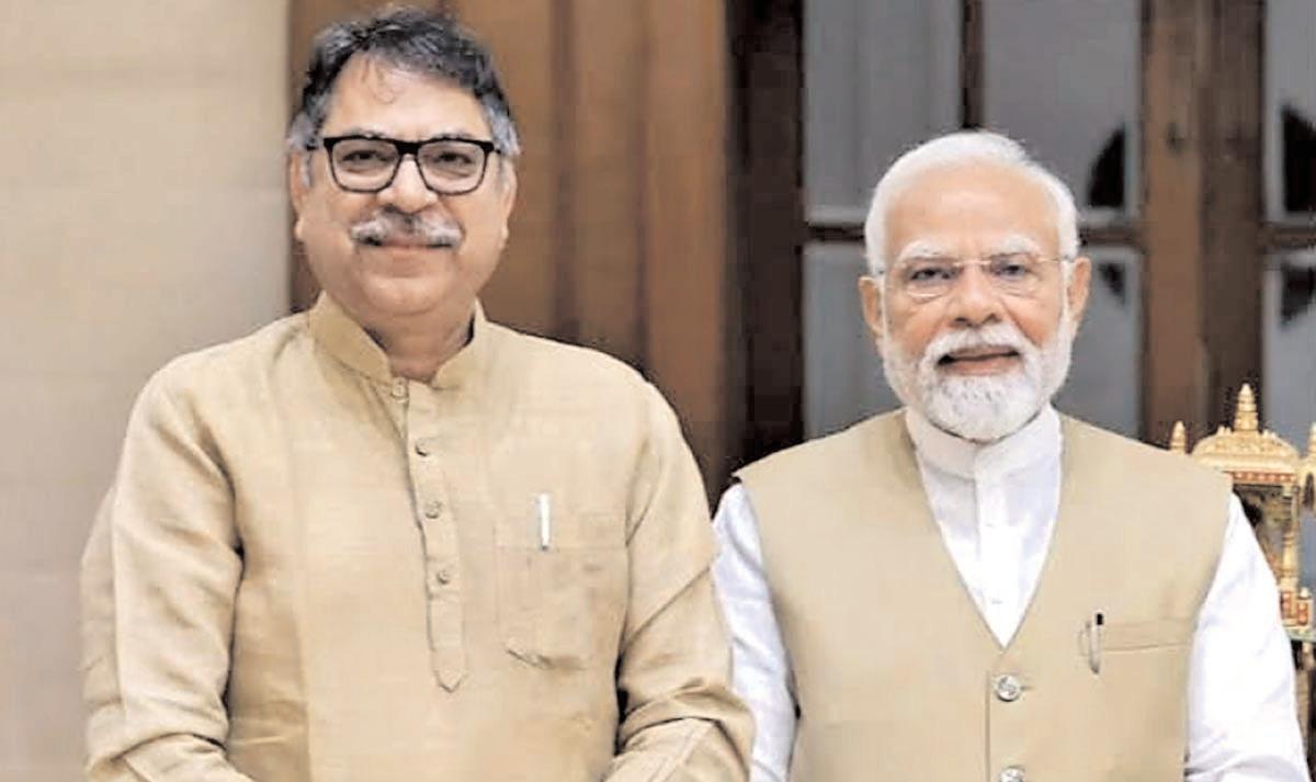 हमारे शौक की ये इंतिहा थी कदम रक्खा की मंजिल हमारा रास्ता थी