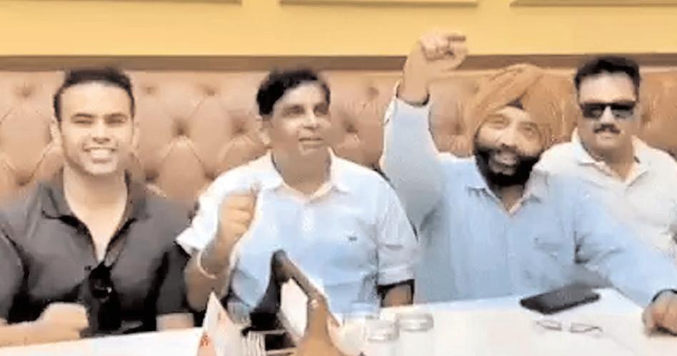 एशिया कप फाइनल, क्रिकेटर अभिषेक के पिता ने दुआएं मांगी