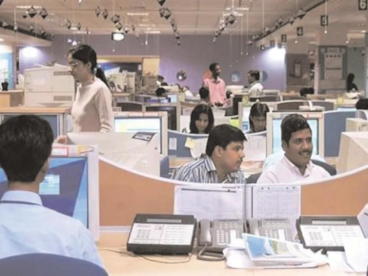 2028 तक पूरी तरह लागू होगा 8वां वेतन आयोग
