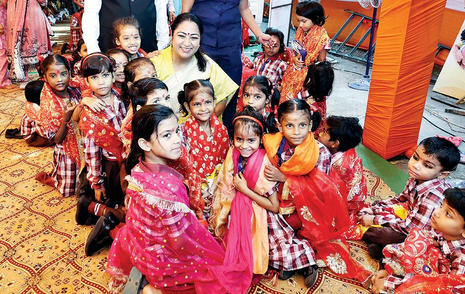मासूम चेहरों में बसता है मां का स्वरूप, यही है हमारी सच्ची शक्ति : रेखा गुप्ता