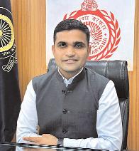 जिलाधीश विक्रम सिंह ने फसल अवशेष जलाने पर लगाया पूर्ण प्रतिबंध