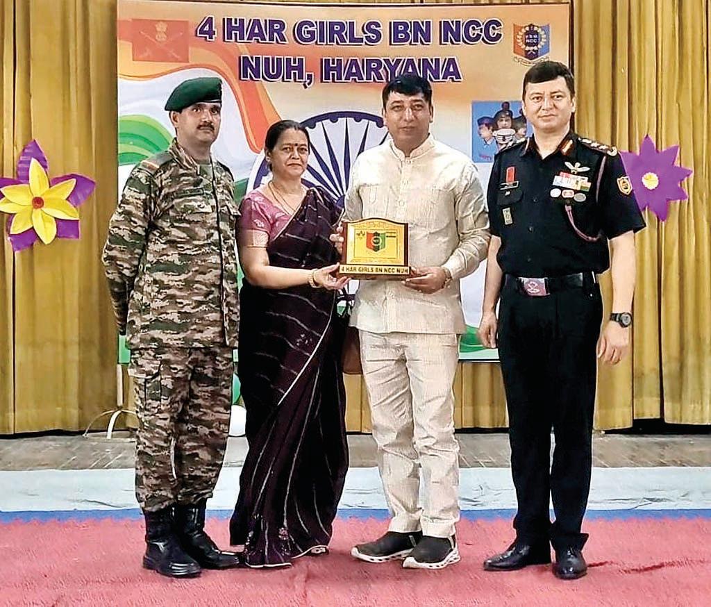 फोगाट पब्लिक स्कूल में एनसीसी गर्ल्स बटालियन को मंजूरी