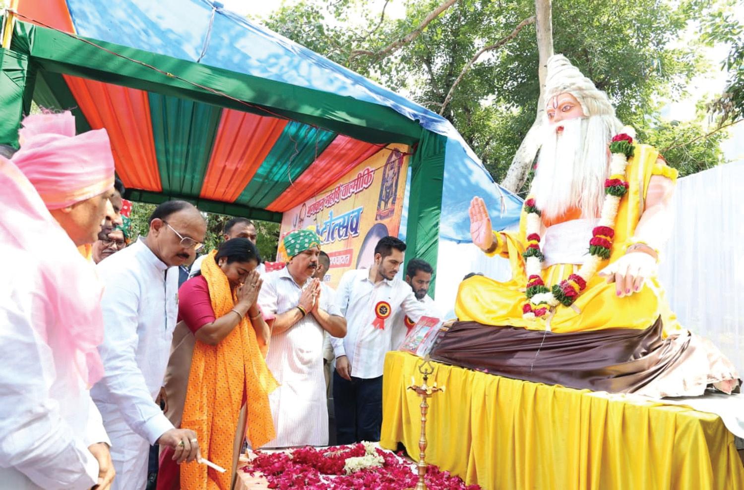 महर्षि वाल्मीकि का जीवन-दर्शन सामाजिक समरसता व करुणा का प्रतीक : सीएम