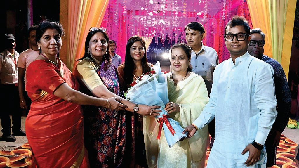 एसआरएस इंटरनेशनल स्कूल में धूमधाम से मनाया दिवाली मेला