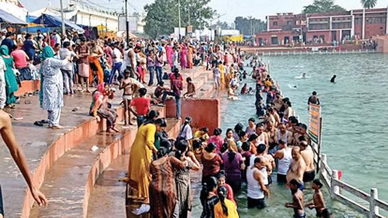 श्री कपाल मोचन मेले में देशभर के विभिन्न राज्यों से पहुंच रहे श्रद्धालु