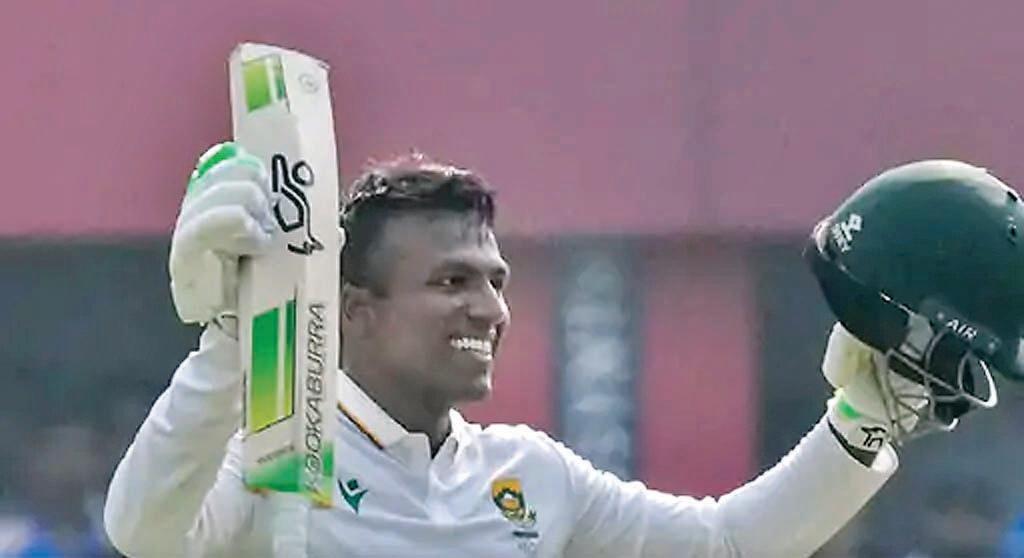 गुवाहाटी टेस्ट के दूसरे दिन भारत- 9/0