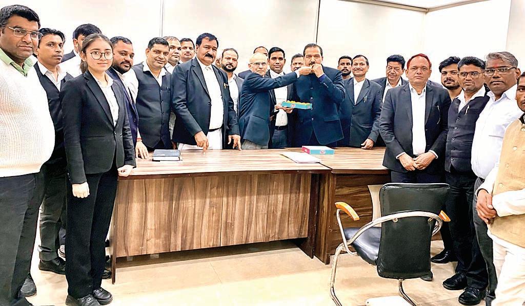 53 वां मुख्य न्यायधीश बनने पर अधिवक्ता ने बनाई खुशीः शिवदत्त