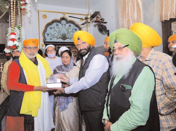 रेखा ने की गुरु तेग बहादुर के मानवीय संदेशों को जीवन में अपनाने की अपील