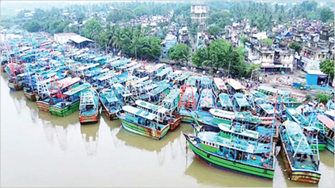 चक्रवाती तूफान 'दित्वाह' के खतरे को लेकर तमिलनाडु में कई जगह अलर्ट