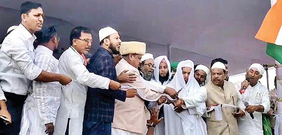 हुमायूं ने मुर्शिदाबाद में किया बाबरी मस्जिद का शिलान्यास