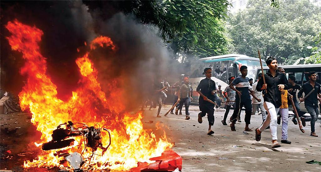 बांग्लादेश के लिए काफी अहम है भारत के साथ तनाव घटाना