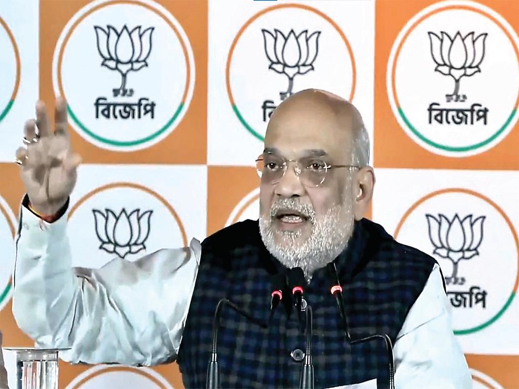 चुनावी लाभ के लिए बांग्लादेशियों की घुसपैठ बढ़ा रहीं ममता बनर्जी