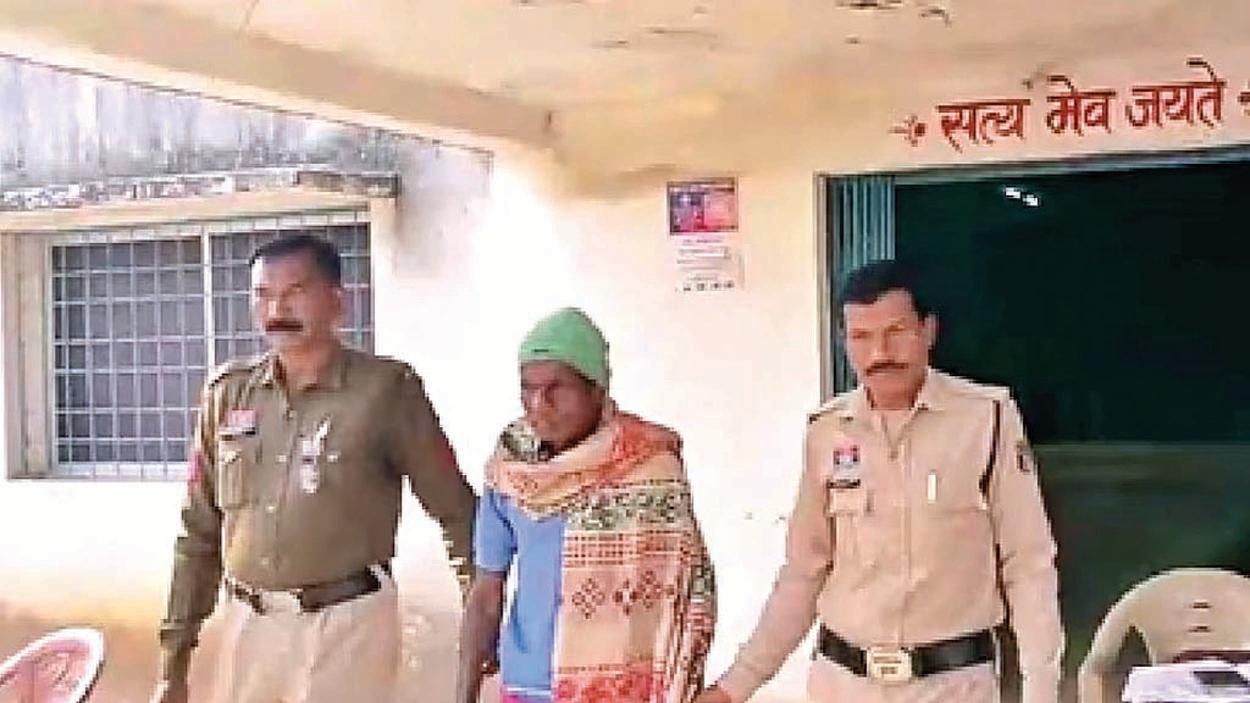 लाठी से पीट-पीटकर ले ली पत्नी की जान